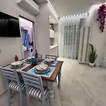 House Apartment *