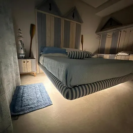 Apartment House *